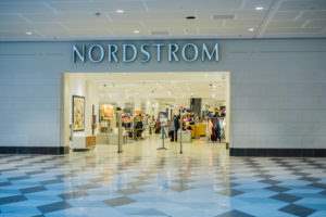 Abogado de Accidentes y Lesiones por Resbalones y Caídas de Nordstrom en Florida