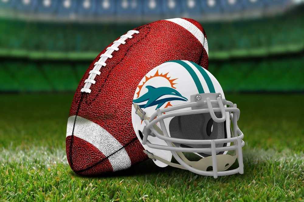 Over 140 former NFL players have filed a federal lawsuit in Fort Lauderdale against the league regarding brain injuries resulting from playing football.