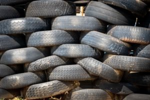 Hechos de aerosol para inflado de neumáticos explosiones lesiones