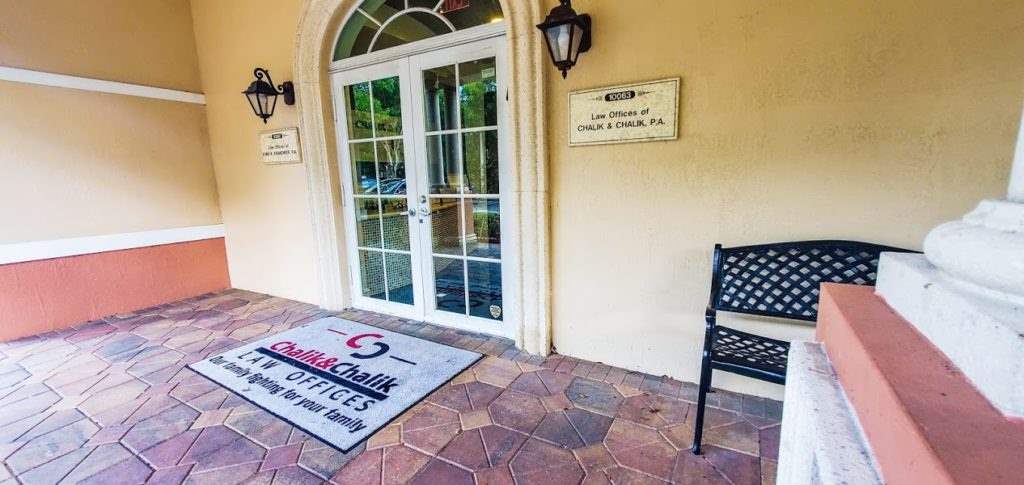 right-angle front entrance to law offices of chalik and chalik p.a.